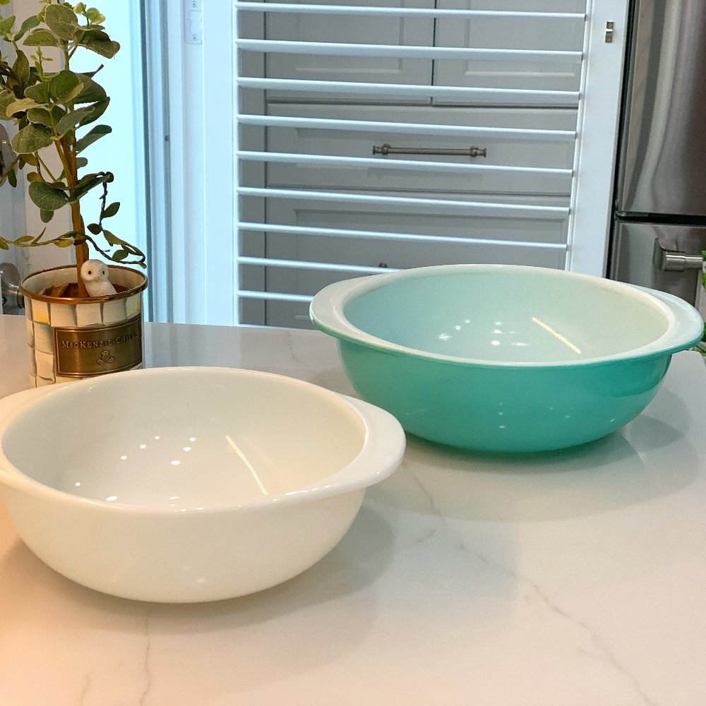 Vintage Pyrex Set: Robin's Egg Blue Bowl AND White Opal ware (023 & 024)